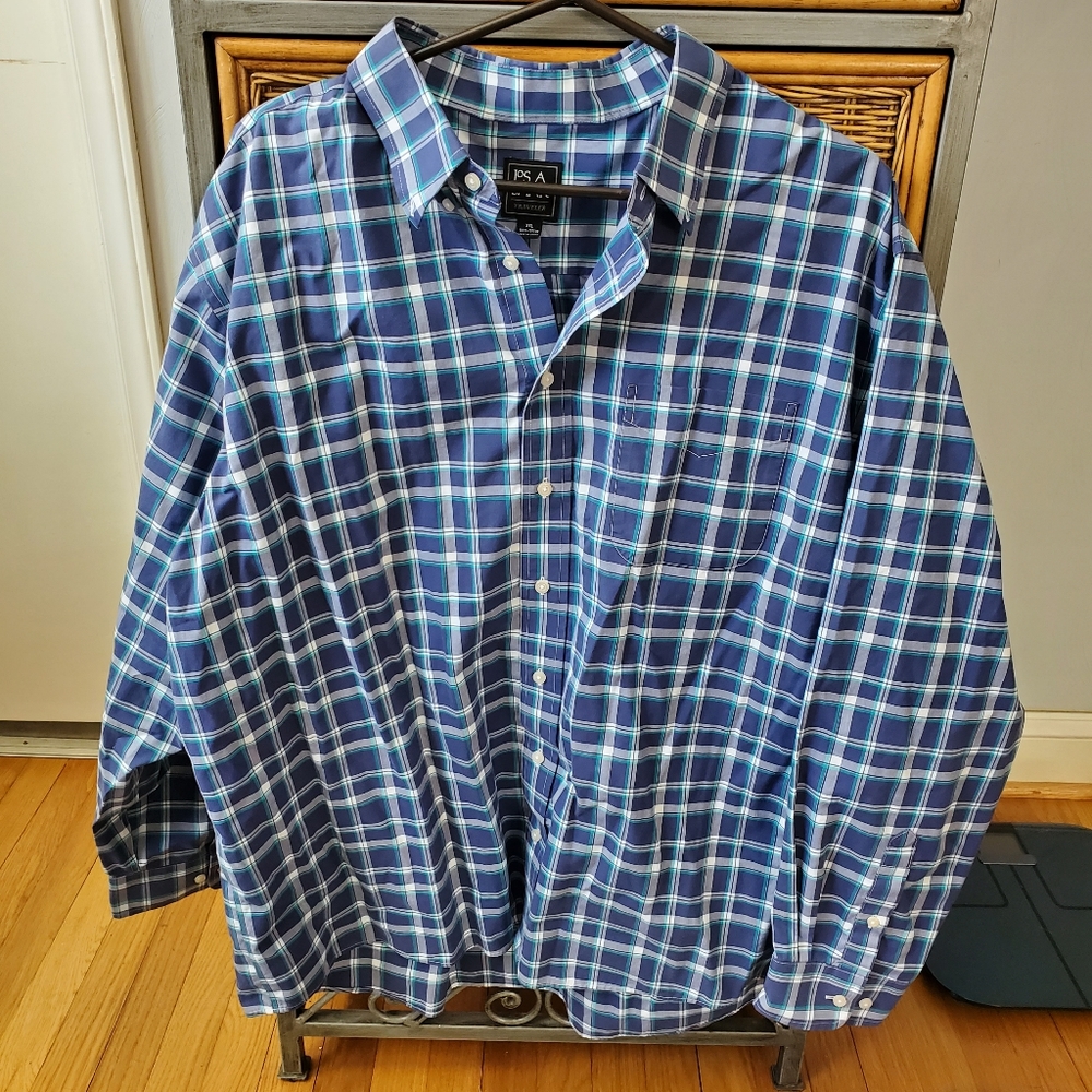 🕵️2/$18💰Jos A Bank casual button up, XXL